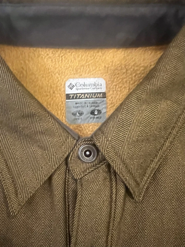 Columbia Titanium Retro Mens Fleece Lined Button Up Shirt-Jacket / Large - Image 2 of 4