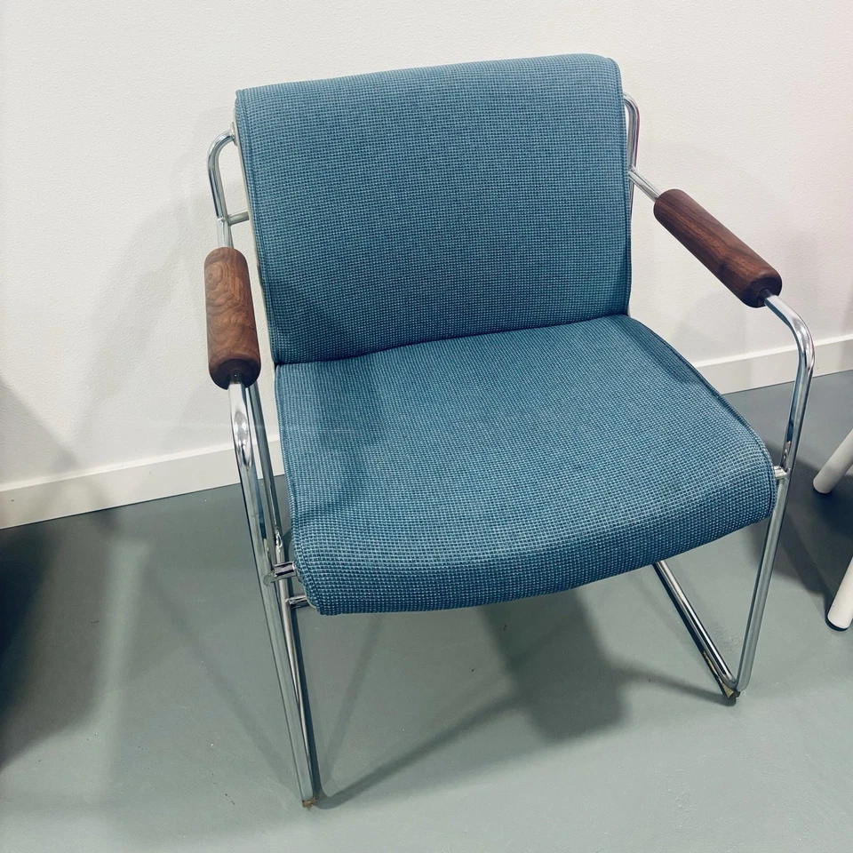 Silla de oficina/invitado vintage rara años 60 azul lana tweed cromo nogal reposabrazos MCM Foto 2 de 4