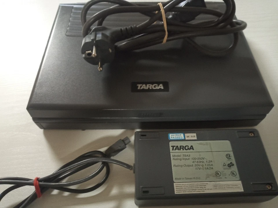 Targa TS30AS Retro Laptop mit Netzteil  - Bild 2 von 4