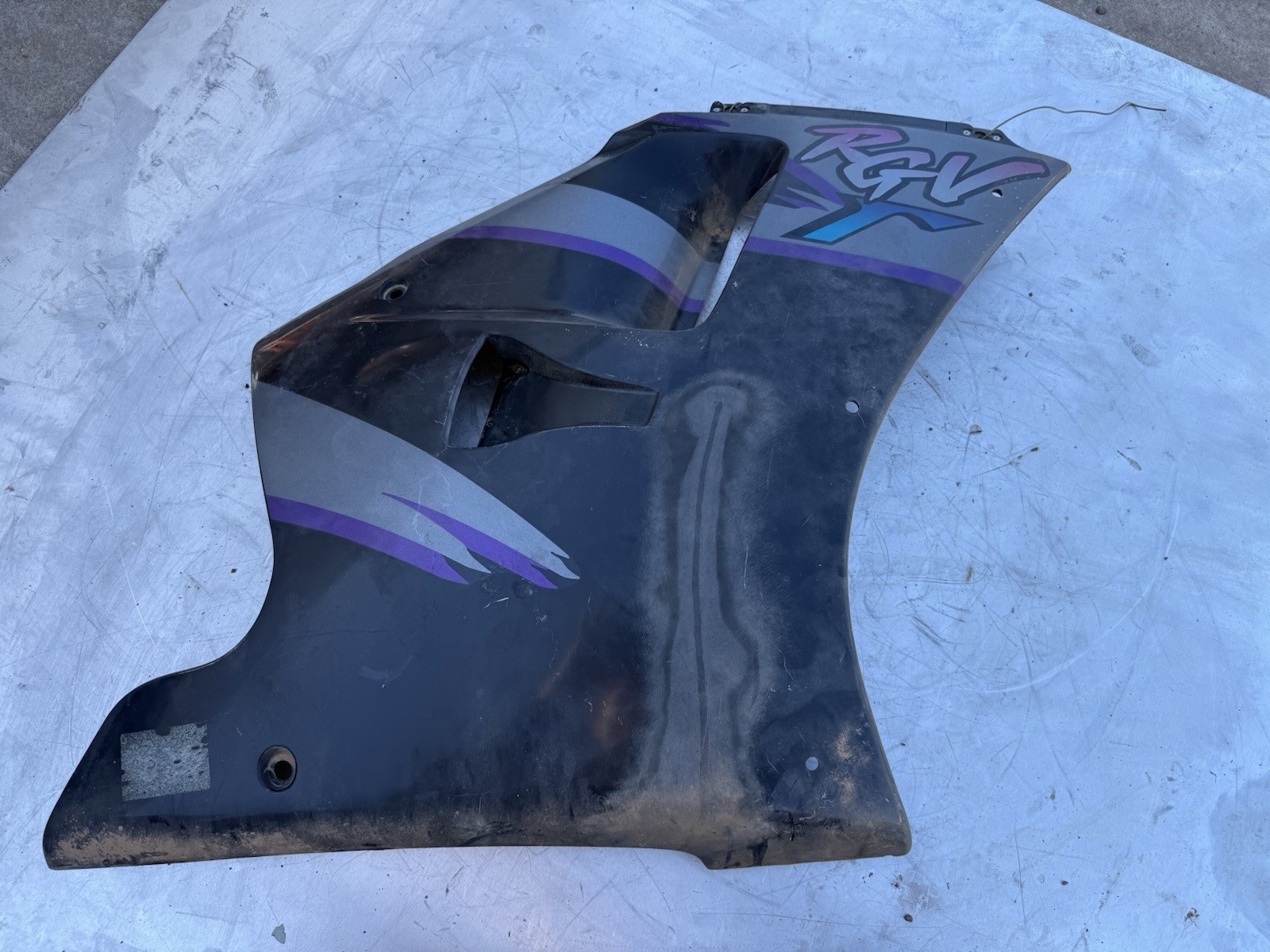 Suzuki RGV250 RGV 250 Fairing Cowl Cowling Right Hand Side Cover Oem Genuine