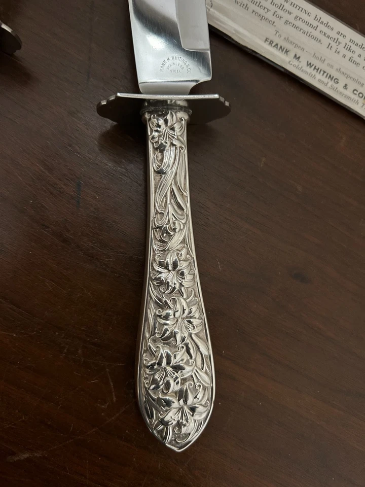 JUEGO DE TALLA DE PLATA ESTERLINA FRANK WHITING VINTAGE REPOUSSE LILY Foto 4 de 4