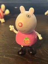 Lot 977 - Peppa Pig Figures   Furniture  You Choose 2 Save W/combined ship