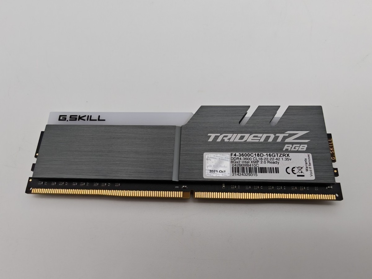 G. SKILL Trident Z RGB 8GB DDR4 3600 MHz PC4-17000 (F4-3600C18D