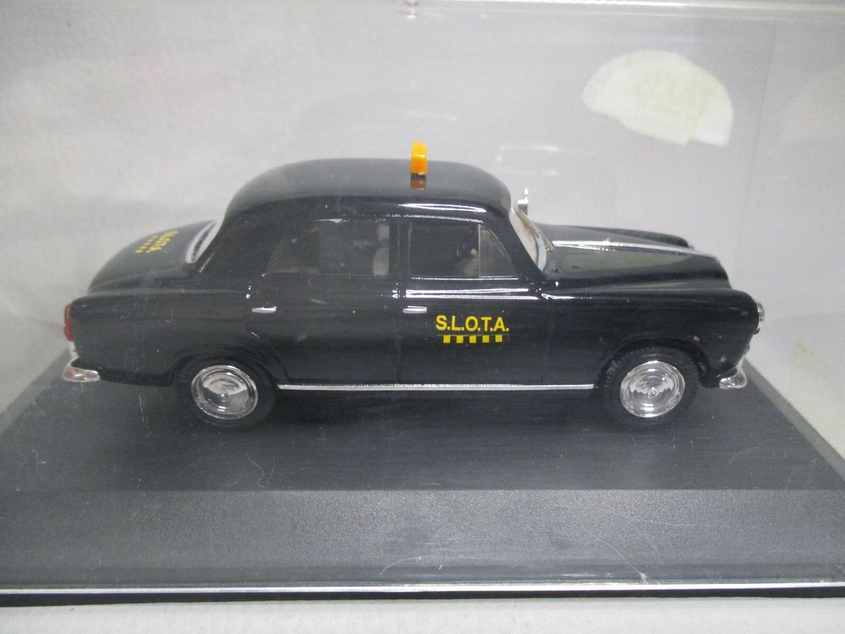 NOREV PLASTIQUE SB 1/43 - Peugeot 403 Taxi EUR 18,00 - FR