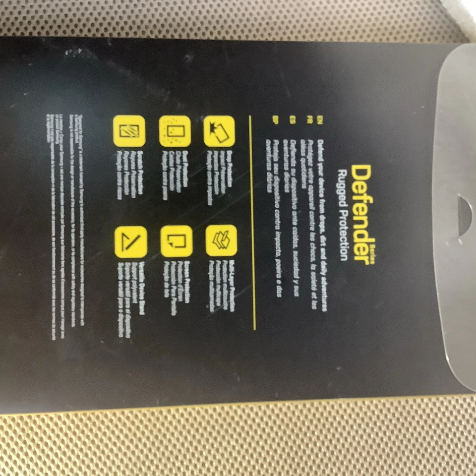 OtterBox DEFENDER Series Case for Samsung Galaxy Tab A 10.5"(2018) - Black - Image 4 of 4