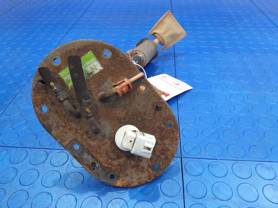 Conjunto de bomba de combustible Subaru Impreza 2002-2004 2,5 L no turbo OEM 42021FE020 Foto 4 de 4