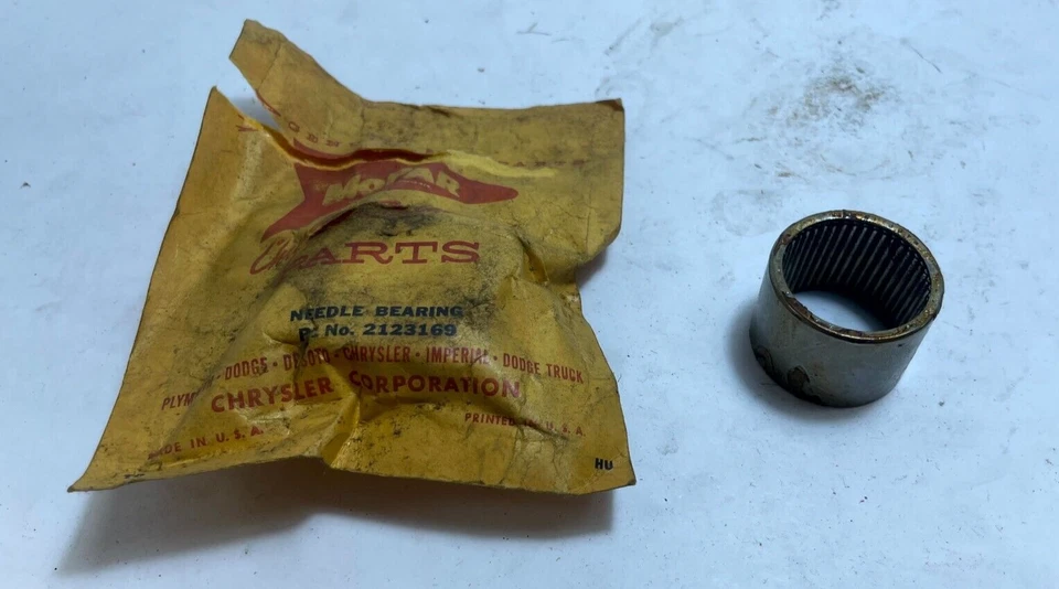 1960-1964 Dodge Chrysler Steering Sector Housing Upper Bearing 2123169 NOS - Image 3 of 3
