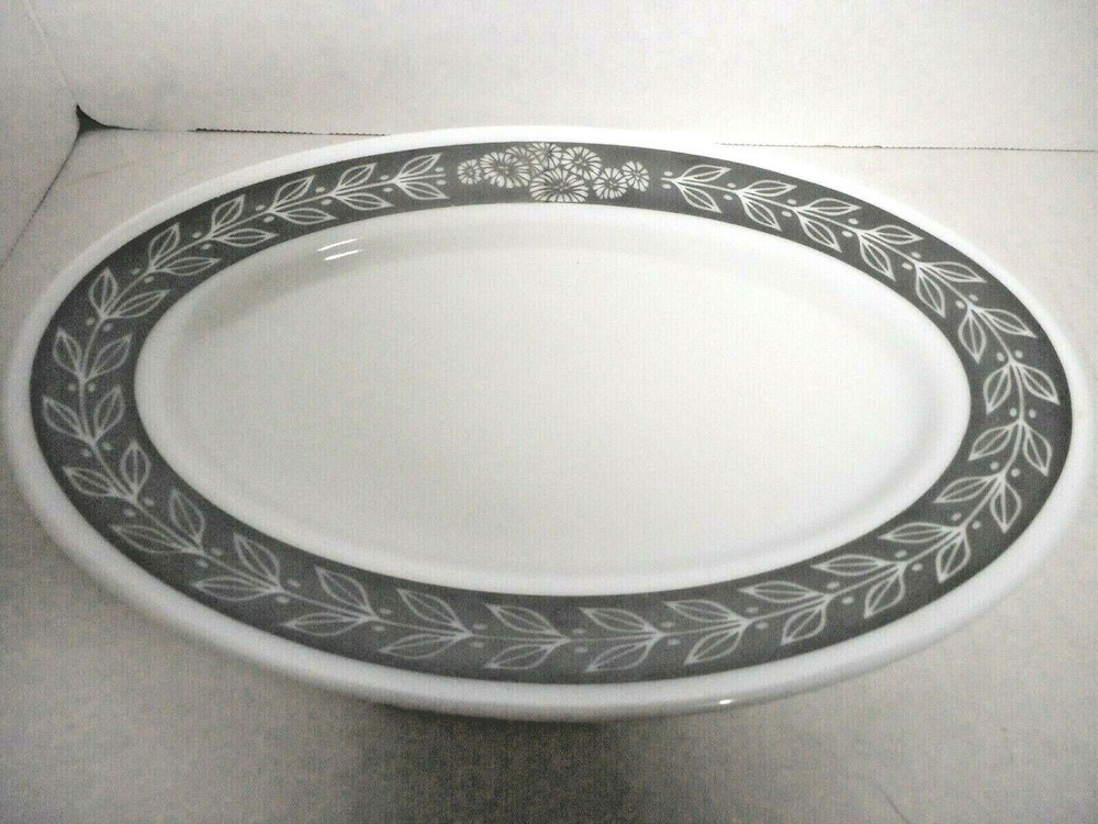 Pyrex Double Tough 6-Pack Grecian Gray White Oval Chop Platter Laurel Vine