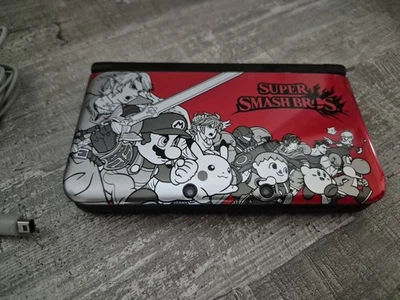 Nintendo 3DS XL Super Smash Bros. Edition rot/schwarz - Bild 1 von 4