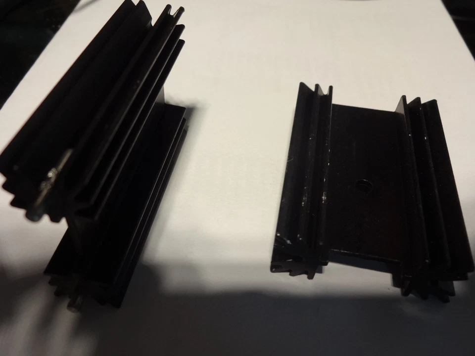 DISIPADOR DE CALOR TRANSISTOR DE ALTA RESISTENCIA TO-220 AAVID 513202B02500G 2PK NOS Foto 3 de 3