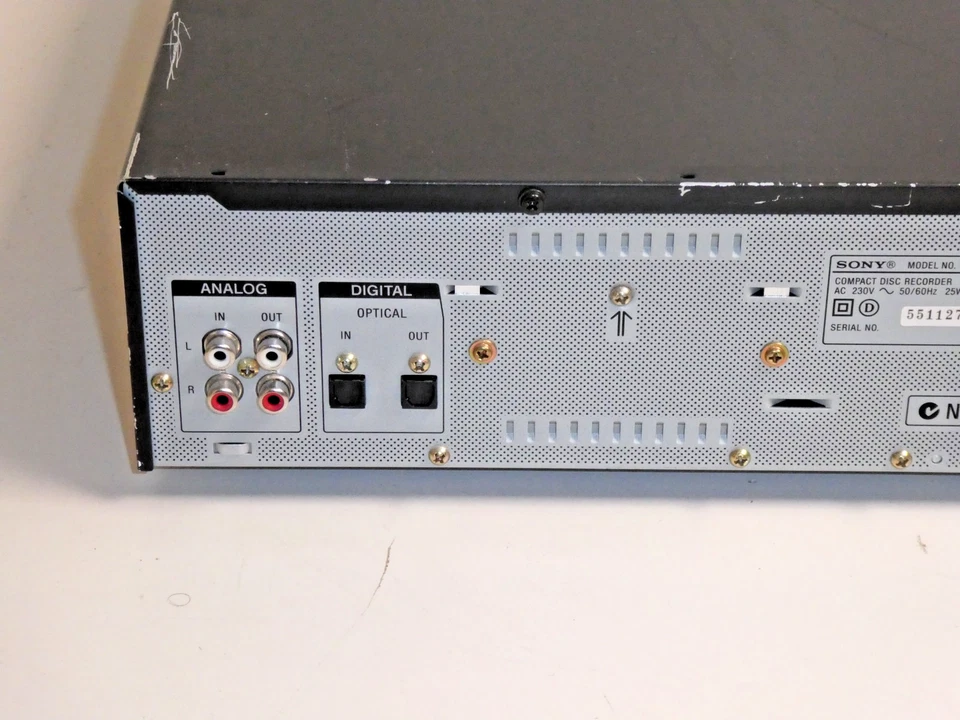 Sony RCD-W100 Audio CD-Recorder / Doppellaufwerk, Schwarz, 2 Jahre Garantie - Bild 4 von 4