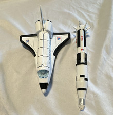 NASA Space Shuttle USA Rocket Plastic Light-Up Toy Set White/Black