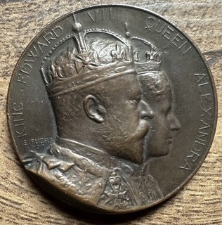 (1902. Edward VII Bronze Medal With Orginal Box