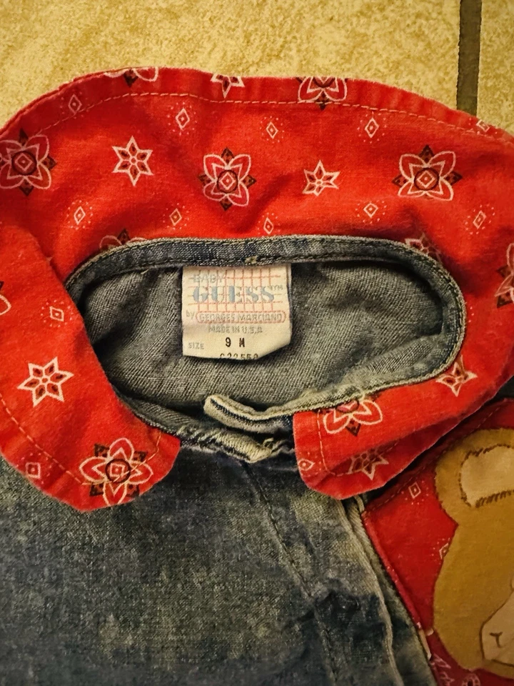 Guess? vintage acid-wash denim baby romper with teddy bear appliqué. - Image 3 of 3