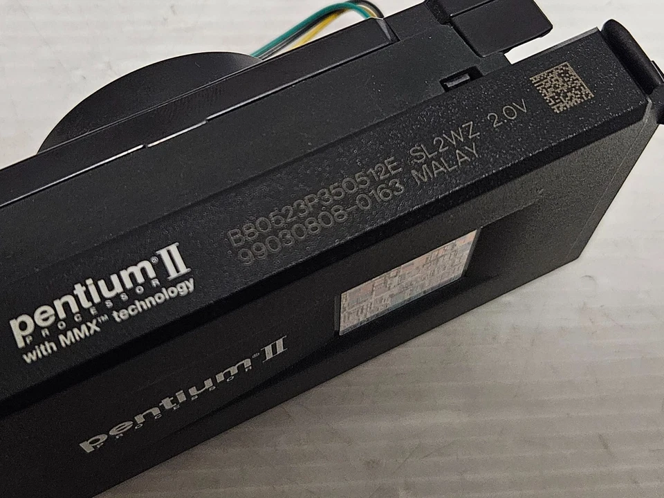 Intel Pentium II 350MHz Deschutes Slot1, 512KB Cache, FSB 100MHz, SL2WZ, WORKING - Image 2 of 4