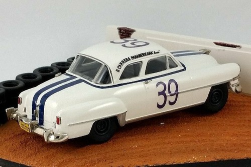 CHRYSLER SARATOGA 1951 Carrera Panamricana #39 PHIL WALTERS 1:43 white metal H/B - Picture 2 of 2
