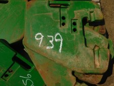 (7) John Deere Tractor Suitcase Weights (100 Lbs Each) Tag #939outs