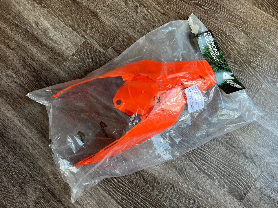 Guardabarros trasero para motocicleta KTM SX125 SX144 SX150 SX250 SXF250 de UFO KT03094-127 * Foto 3 de 4