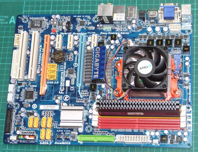 Gigabyte GA-MA785G-UD3H ATX motherboard + AMD Phenom II X2 550 CPU & 4Gb Ram