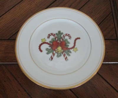 A Single Fitz & Floyd Bread /Butter Plate St. Nicholas Collection 6 5/8 diameter