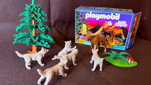 Vintage Retired Playmobil 3829 Moose with Wolf Pack Complete Set, Original Box