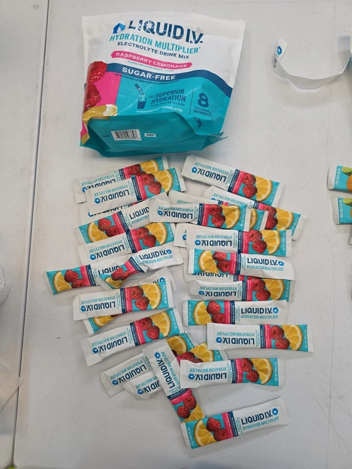 Liquid I.V. Multiplicador de hidratación mezcla de bebidas electrolíticas paquete de 56 (EXP. 2027) MN1.. Foto 3 de 4