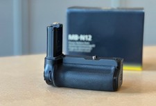 Nikon MB-N12 for Z8 from dealer Private-Fotografie.nl