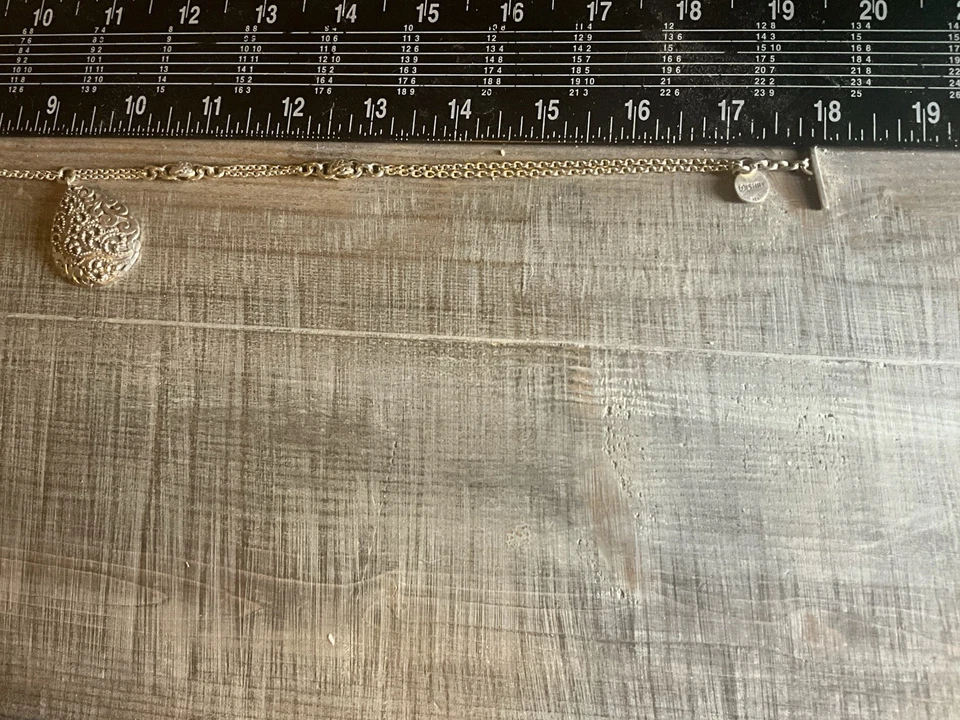 LOIS HILL Colgante de Lágrima de Ley 925 en Estación de Recorte de Doble Hilo Foto 4 de 4