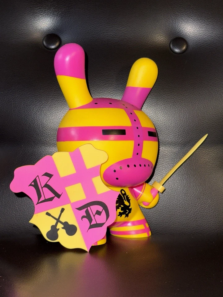 SIGNED 001/1000 Kidrobot Dunny 8 inch Keanan Duffy Hard Days Knight 2006 - Image 2 of 4