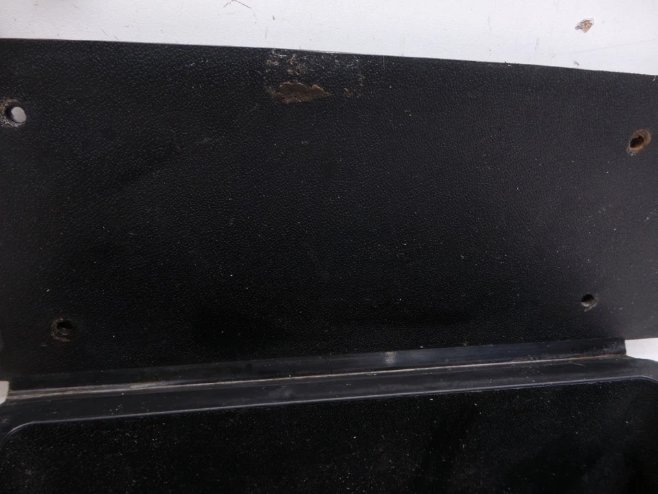 70-81 Camaro Firebird Trans Am console central interno caixa de luvas GM - Imagem 3 de 4