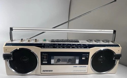 Sanyo M7770K Portable Radio Boombox Japan VTG Parts or Repair READ