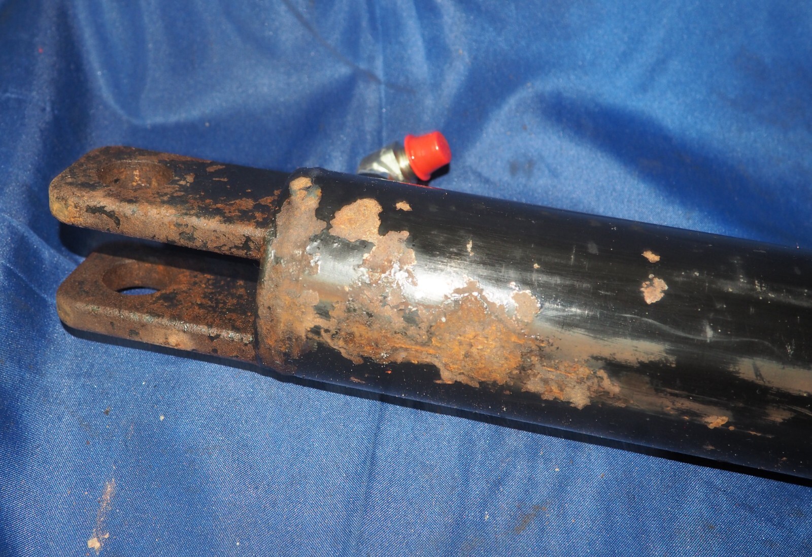 Maxim Hydraulic Cylinder 288418 2.5" Bore 12" Stroke OEM W/90 Day