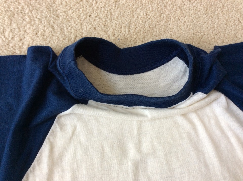 VINTAGE 70S 80S RAGLAN WHITE AND BLUE JERSEY STYLE TSHIRT ADULT SMALL