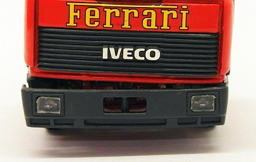 Eligor 1/43 Scale Diecast 11335 - Iveco F1 Car Transporter Truck - Ferrari - Picture 4 of 7