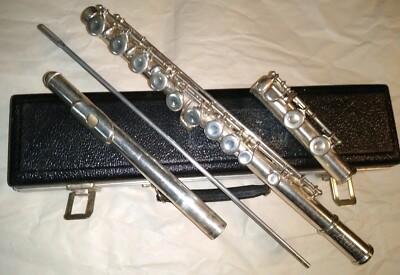 Artley Symphony Flute, USA, Sterling Mouthpiece, with case Artley Symphony Flute, USA, Sterling Mouthpiece, with case