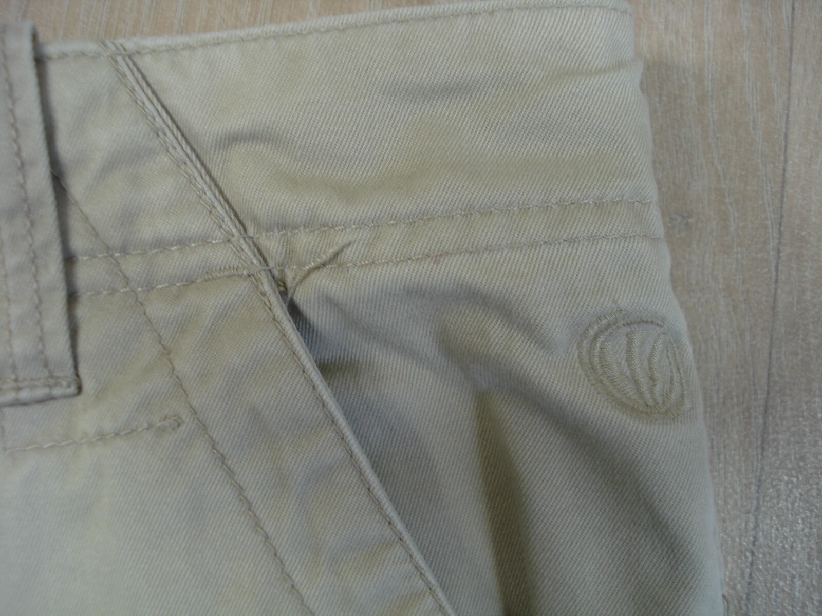 Picture 3 of 19