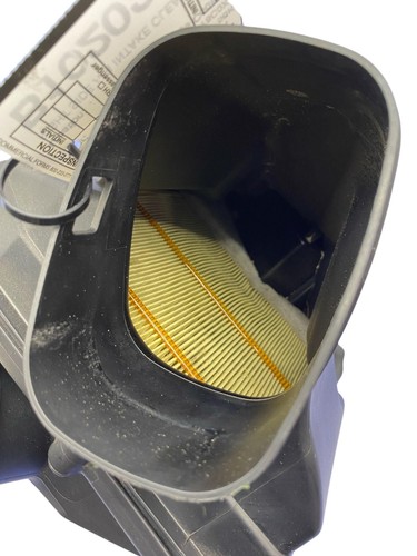2020 - 2023 BMW X6 G06 OEM RIGHT SIDE AIR INTAKE CLEANER BOX ASSEMBLY - Picture 10 of 11