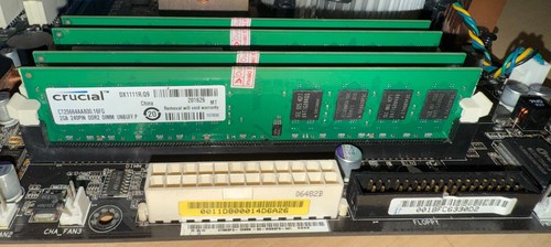 ASUS P5K Deluxe P35 LGA 775 Intel Core2 Quad CPU @ 2.40 GHz 8Gb DDR2 UDIMM RAM - Afbeelding 16 van 21