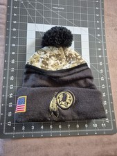 Washington Redskins - New Era - Salute to Service Knit Beanie Pom Hat - NFL OSFM