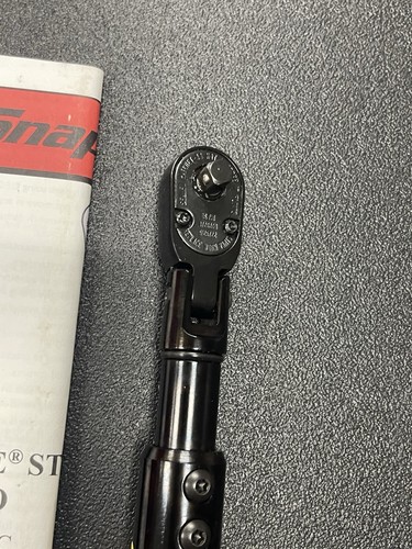 1/4" Drive Flex-Head TechAngle Torque Wrench W/ Foam 15–300 in-lb ATECH1FS300VH - Picture 9 of 16