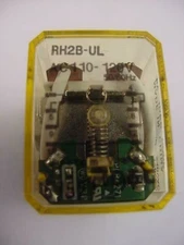 IDEC RH2B-UL-AC110-120V RH2BULAC110120V Relay (Pack of 2)#P