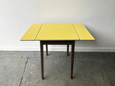 Mid-Century vintage 1960s dining / kitchen / Formica drop leaf table