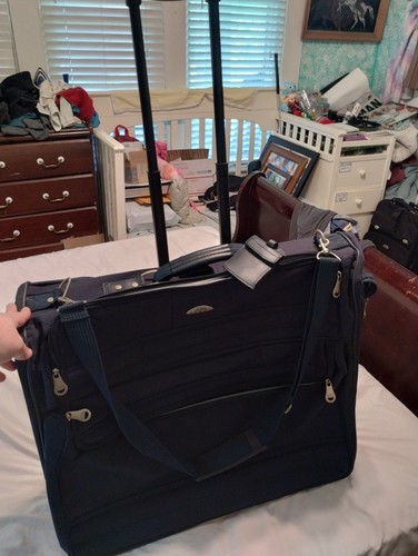 Verdi Rolling Garment Bag