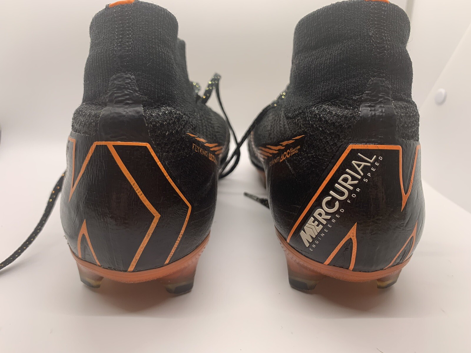 soccer cleats men size 7