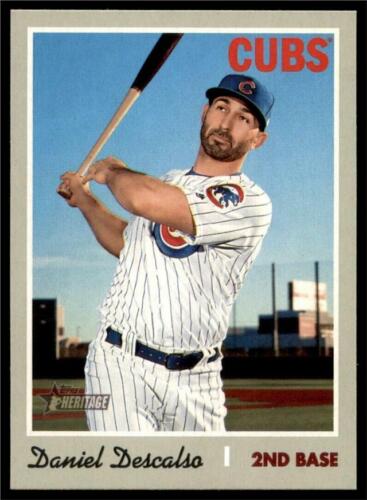 2019 Topps Heritage Base #586 Daniel Descalso - Chicago Cubs - Picture 1 of 1