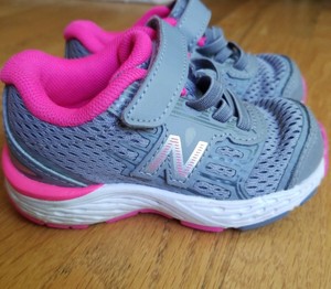 hot pink new balance