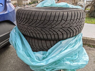 Pneus hiver / neige - Winter snow tires KUMHO Wintercraft WP52 205/60 R16 92H