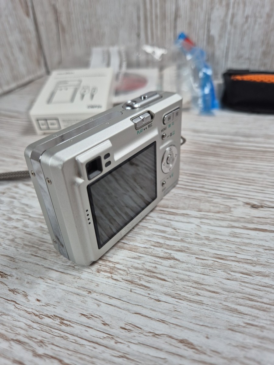 Casio EXILIM EX-Z4 4.0MP Digital Camera - Silver for sale online