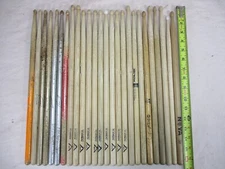 26 Used Wooden Drumsticks Drum Stick Zildjan Vater Promark 3A  SOME NICE STICKS
