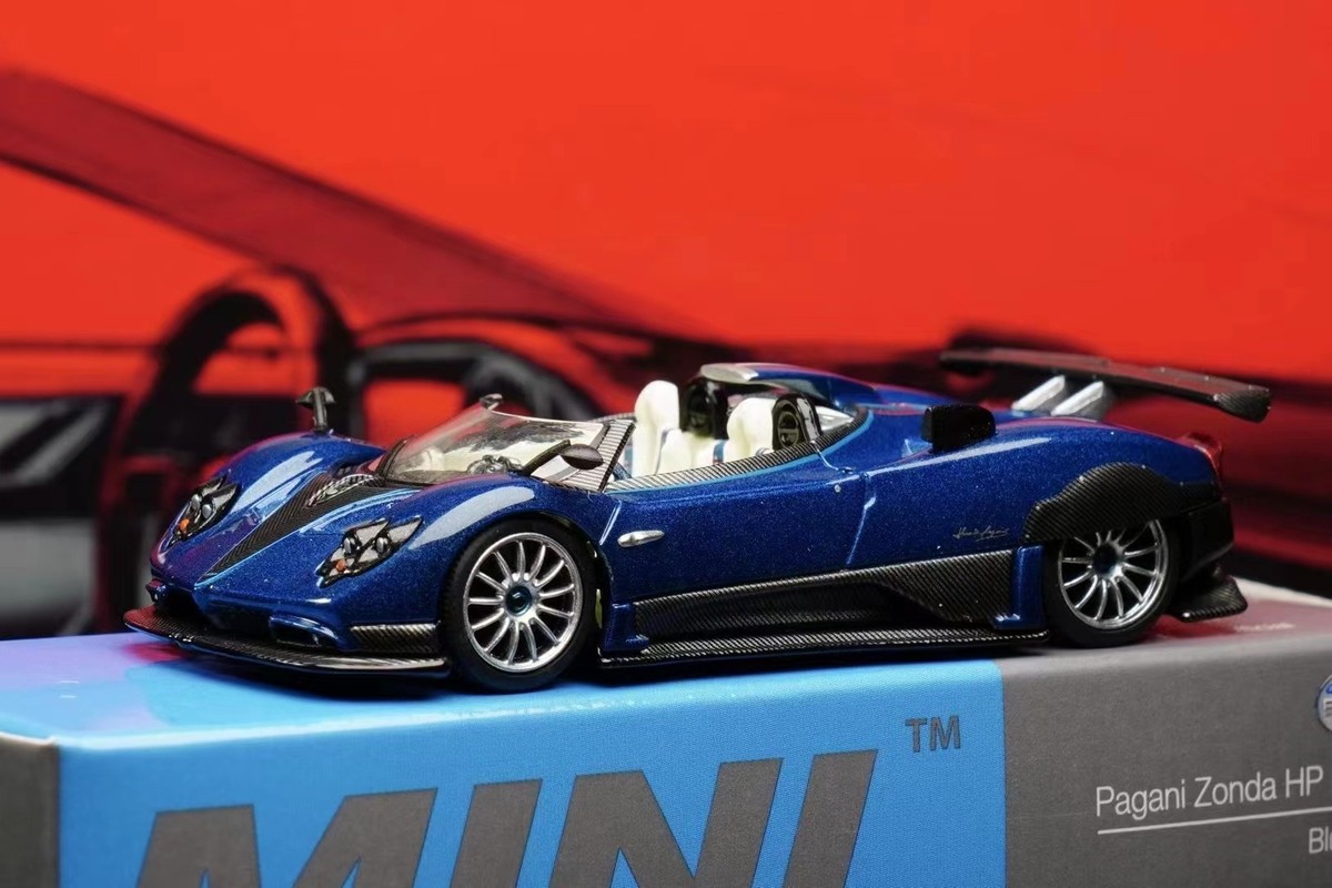 MiniGT 1/64 #370 Pagani Zonda HP Barchetta Blue Tricolore Car